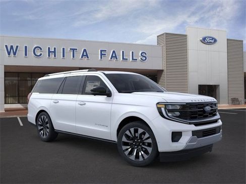 New 2025 Ford Expedition Max Platinum w/ Driver's Package image 7