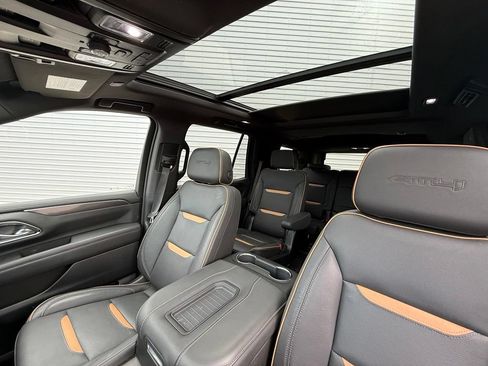 Used 2024 GMC Yukon AT4 AWD/4WD image 30