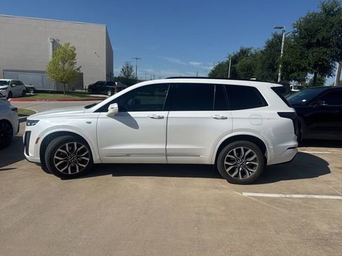 Used 2021 Cadillac XT6 Sport AWD/4WD image 5