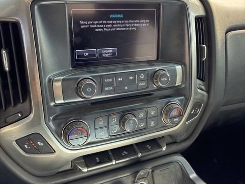 Used 2018 Chevrolet Silverado 1500 LT w/ All Star Edition AWD/4WD image 8