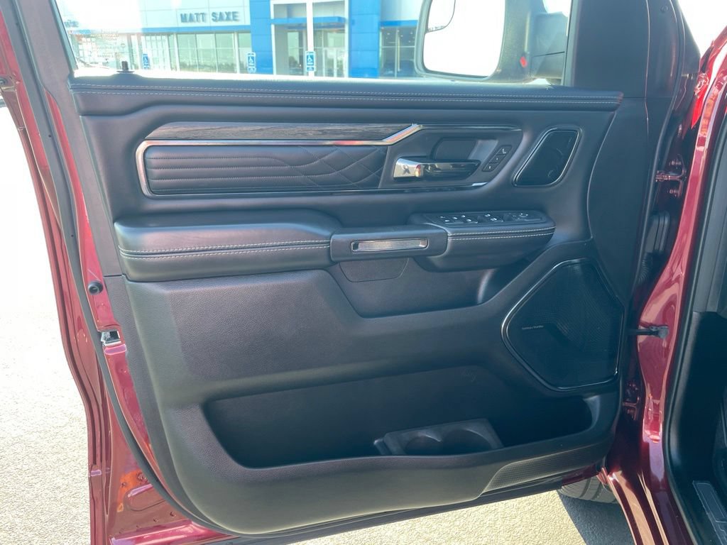 Used 2025 RAM 1500 Limited AWD/4WD image 16