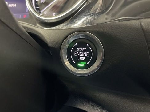 Used 2022 Buick Encore GX Essence w/ Experience Buick Package image 27