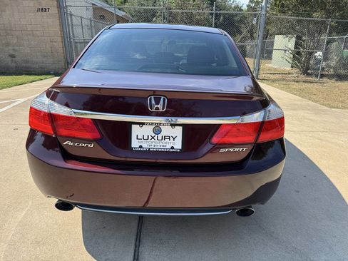 Used 2015 Honda Accord Sport image 24
