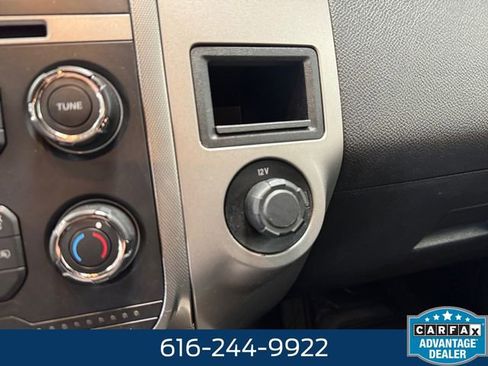 Used 2015 Ford Expedition XLT AWD/4WD image 16