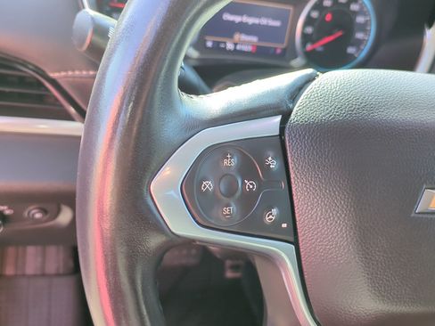 Used 2021 Chevrolet Traverse Premier w/ LPO, 'HIT The Road' Package FWD image 16
