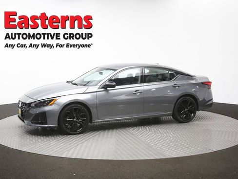 Used 2023 Nissan Altima 2.5 SR FWD image 57