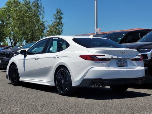 Certified 2025 Toyota Camry SE w/ Convenience Package FWD image 8