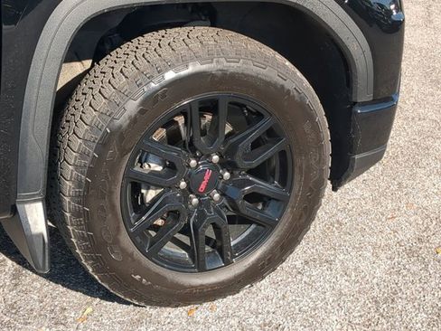 Used 2023 GMC Sierra 1500 Elevation w/ X31 Off-Road Package image 11