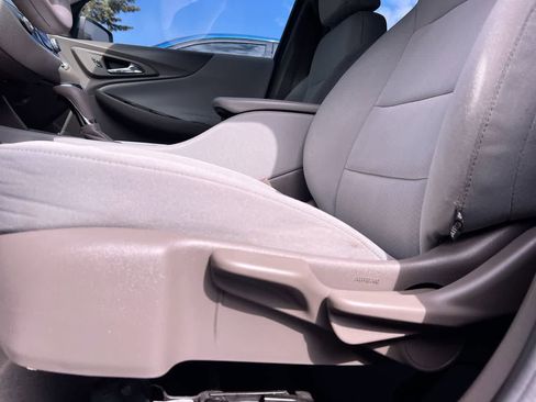 Used 2017 Chevrolet Malibu LS FWD image 12