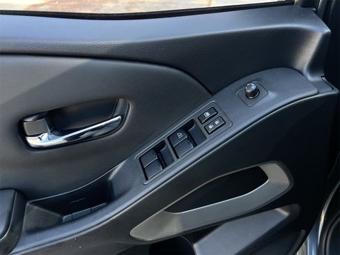 Certified 2024 Nissan Frontier SV w/ Technology Package image 24