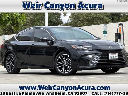 Used 2026 Toyota Camry XLE FWD image 1