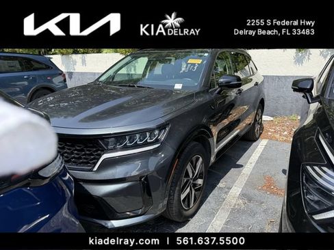 Certified 2023 Kia Sorento EX w/ Panoramic Sunroof Package FWD image 4