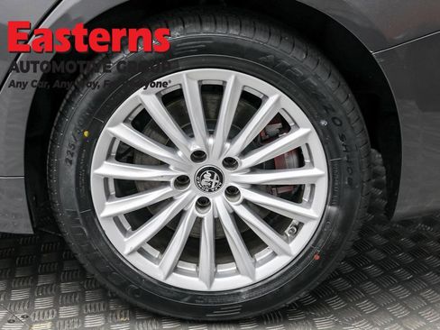 Used 2022 Alfa Romeo Giulia Sprint image 8