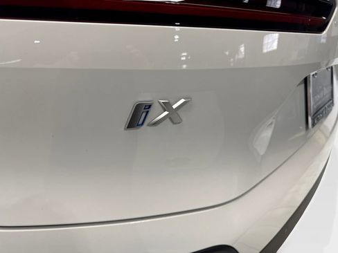 Used 2024 BMW iX xDrive50 w/ Convenience Package AWD/4WD image 23
