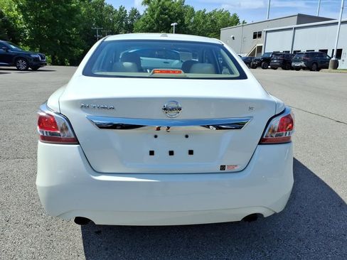 Used 2015 Nissan Altima 2.5 S w/ Power Driver Seat Package FWD image 15