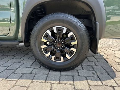 Used 2023 Nissan Frontier Pro-X w/ Technology Package RWD image 11