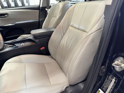 Used 2014 Toyota Avalon XLE Premium FWD image 10