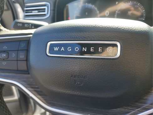 Used 2024 Jeep Wagoneer Series II w/ Flexible Seating Group RWD image 26