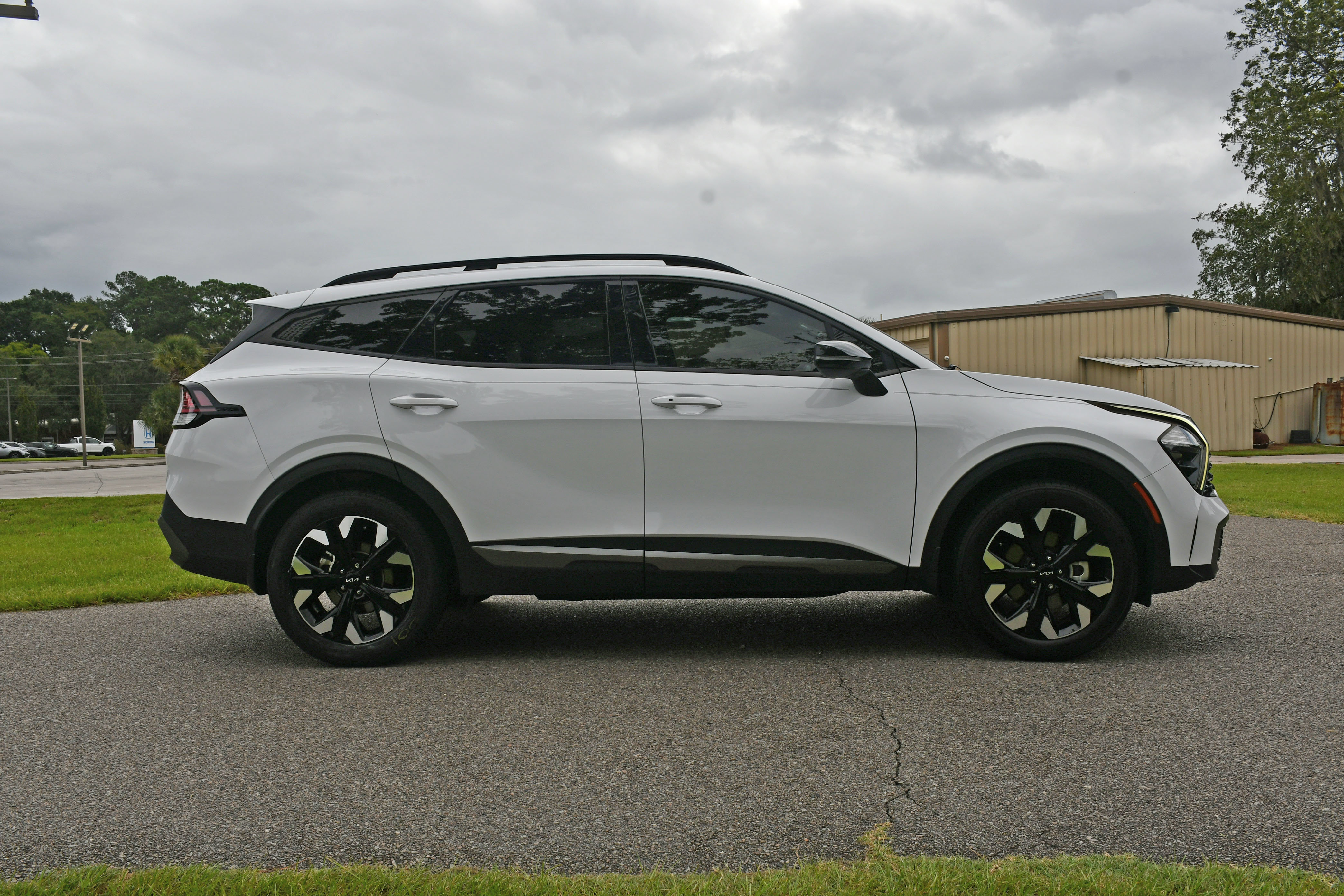 Used 2023 Kia Sportage X-Line w/ X-Line Premium Package AWD/4WD image 5