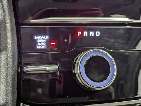 Used 2022 Jeep Grand Cherokee Limited image 18