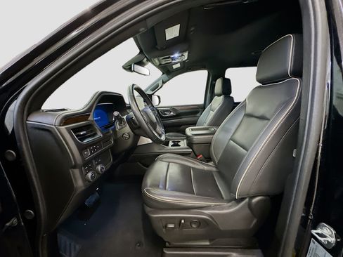 Used 2024 Chevrolet Tahoe Premier AWD/4WD image 13