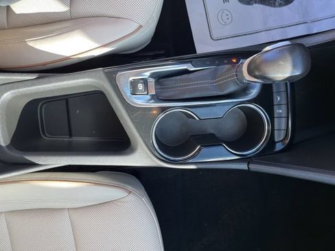 Used 2024 Buick Encore GX Avenir w/ Avenir Convenience Package FWD image 14