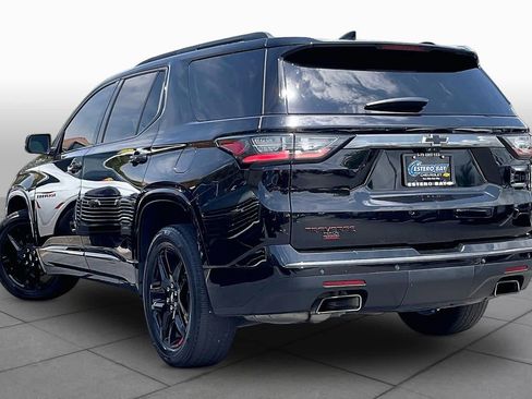 Used 2021 Chevrolet Traverse Premier w/ Redline Edition FWD image 12