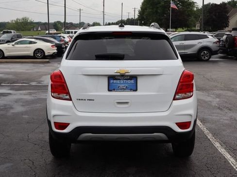 Used 2022 Chevrolet Trax LT w/ LT Convenience Package AWD/4WD image 5