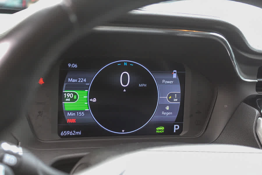 Used 2023 Chevrolet Bolt EUV Premier w/ Redline Edition FWD image 27