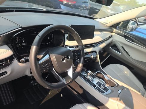Certified 2026 INFINITI QX60 Luxe w/ Cargo Package FWD image 4