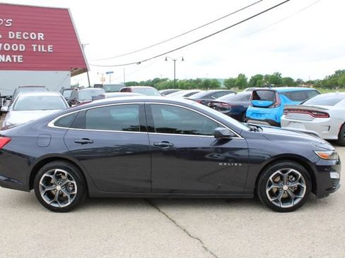 Used 2023 Chevrolet Malibu LT FWD image 2