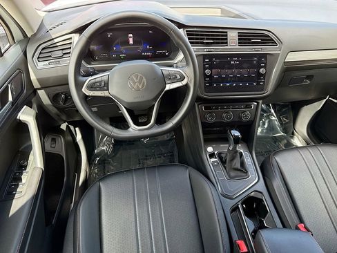 Used 2024 Volkswagen Tiguan Wolfsburg Edition FWD image 17