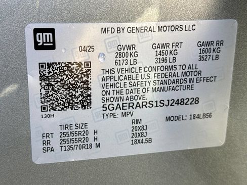 Used 2025 Buick Enclave Preferred FWD image 31