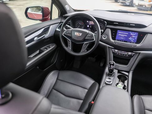 Used 2024 Cadillac XT5 Premium Luxury w/ Technology Package image 28