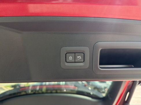 Used 2025 MAZDA CX-30 2.5 Turbo w/ Premium Plus Pkg image 11