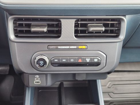 New 2026 Ford Maverick XL FWD image 18