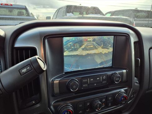 Used 2018 Chevrolet Silverado 1500 LT w/ All Star Edition image 10