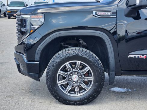 Used 2025 GMC Sierra 1500 AT4 AWD/4WD image 9