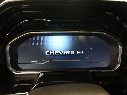 Used 2025 Chevrolet Silverado 1500 LTZ AWD/4WD image 11