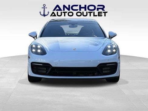 Used 2021 Porsche Panamera image 2