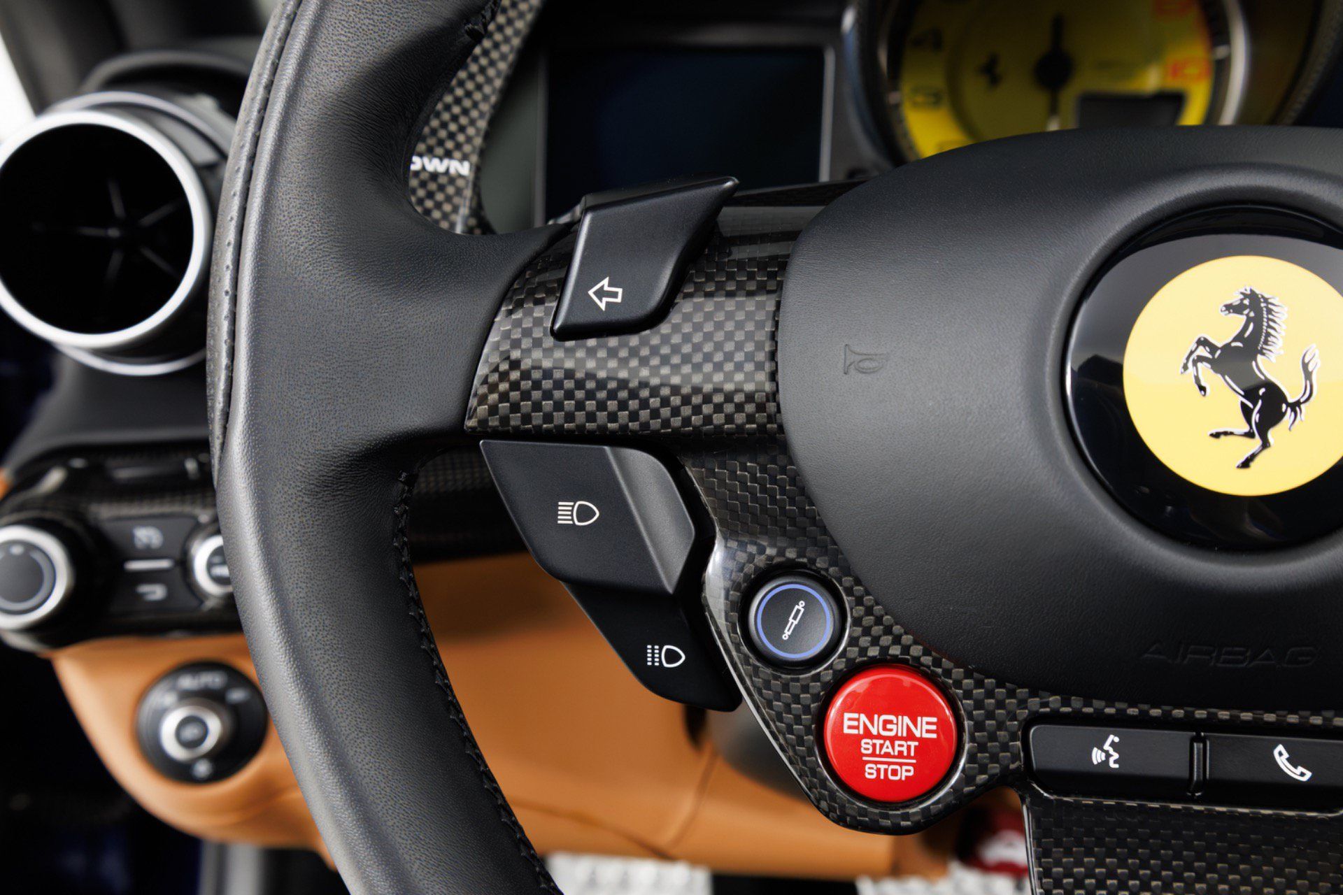 Used 2021 Ferrari 812 GTS RWD image 26