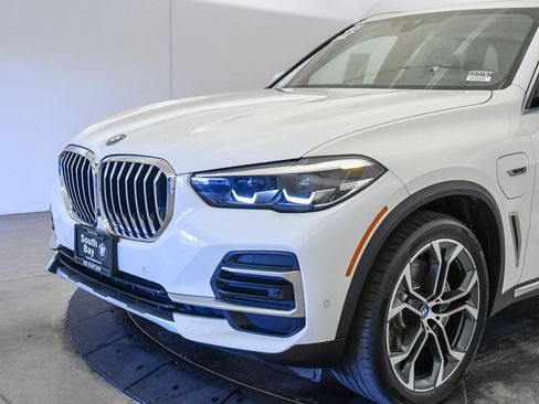 Used 2023 BMW X5 xDrive45e w/ Climate Comfort Package image 8