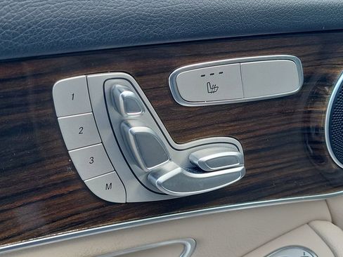 Used 2022 Mercedes-Benz GLC 300 image 27