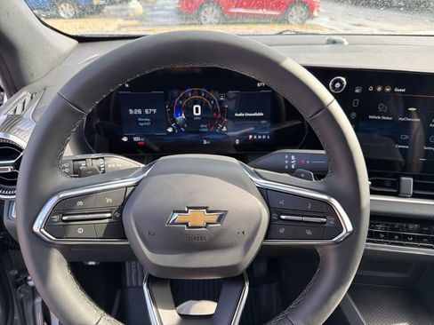 New 2026 Chevrolet Equinox LT FWD image 24