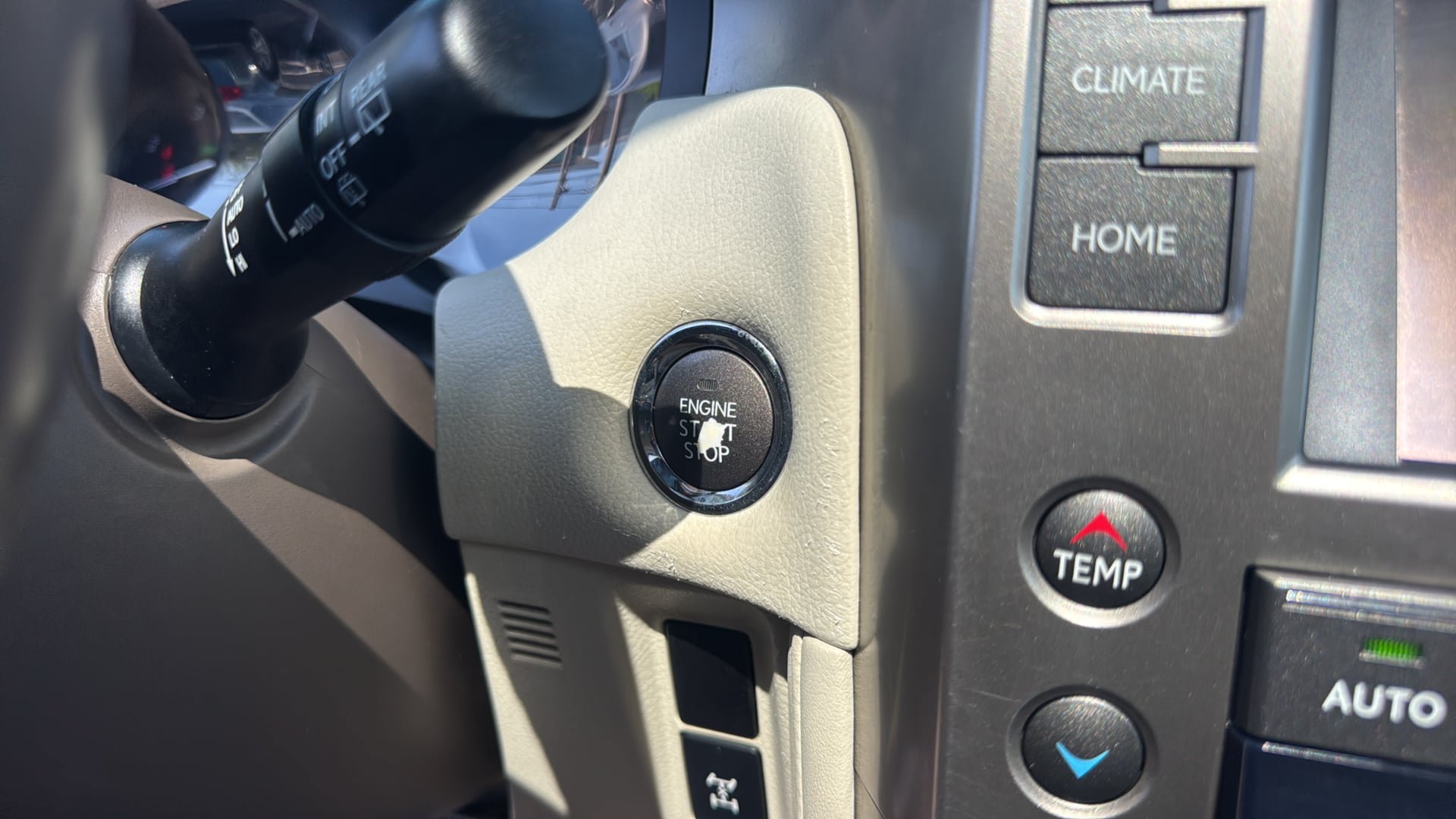 Used 2014 Lexus GX 460 Luxury AWD/4WD image 24