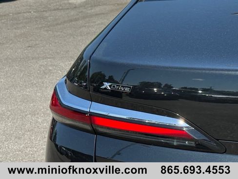 Used 2025 BMW 740i xDrive AWD/4WD image 35