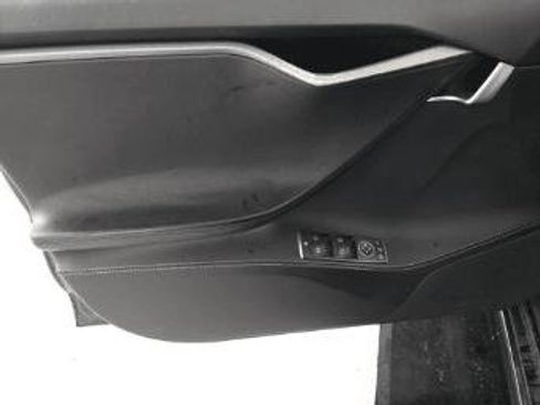 Used 2018 Tesla Model S 75D image 19