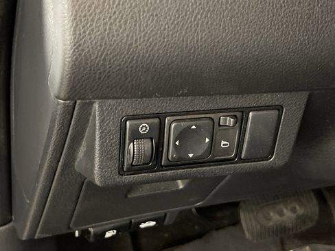 Used 2011 Nissan Versa 1.8 S w/ PWR Plus Pkg image 29