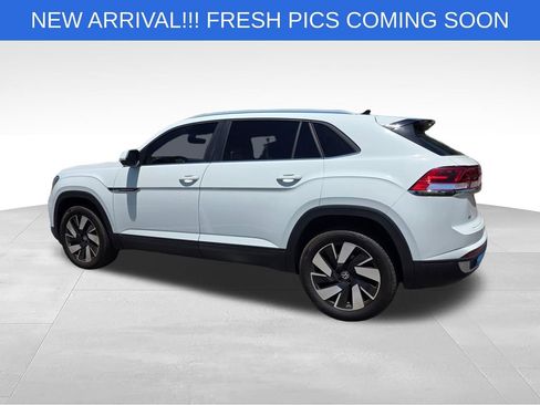 Used 2024 Volkswagen Atlas Cross Sport SE FWD image 4