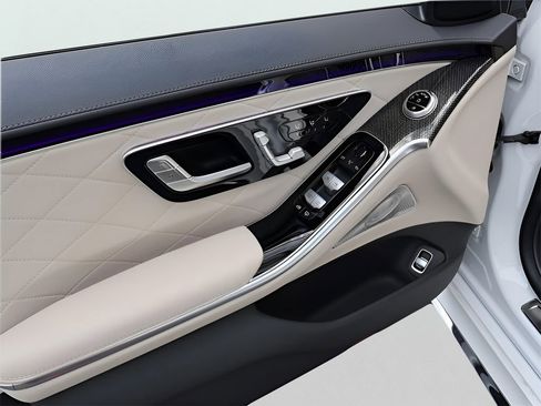 New 2025 Mercedes-Benz S 580 4MATIC Sedan image 46